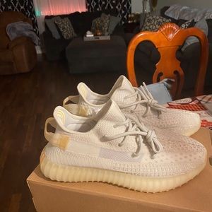 Yeezy 350 v2 light